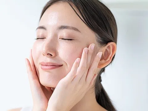 3 bước vội mấy cũng cố làm mỗi sáng để giữ da trẻ lâu