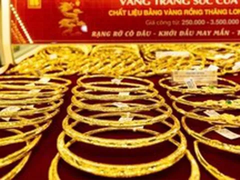 Giá vàng hôm nay 19/4: Thế giới dừng tăng, trong nước dự báo vẫn 'nóng'