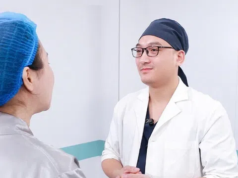 Bác sĩ Nguyễn Hồng Quân và "thời điểm vàng" cứu làn da chảy xệ
