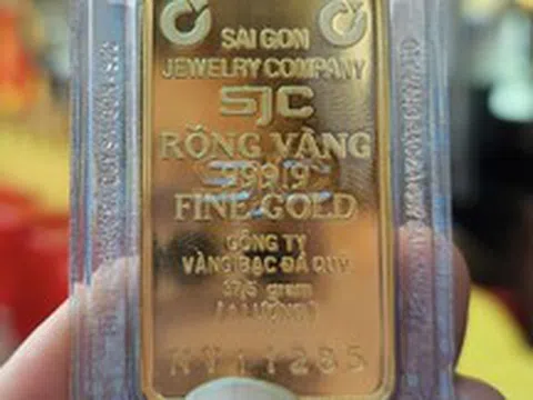 Nhiều cửa hàng lớn đồng loạt báo hết vàng để bán, điều gì đang xảy ra?