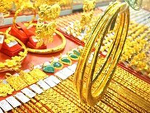 Chiều 22/4, giá vàng SJC, vàng nhẫn tăng không ngừng nghỉ, chạm mốc 124 triệu đồng/lượng