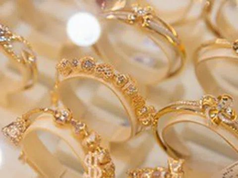 Giá vàng hôm nay 26/4: USD hồi phục, giá vàng quay đầu đi xuống