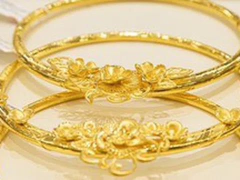 Giá vàng hôm nay 3/5: Tiếp tục rời xa ngưỡng 3.300 USD/ounce