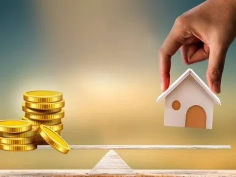 Có tiền tỷ nên đầu tư bất động sản hay vàng?