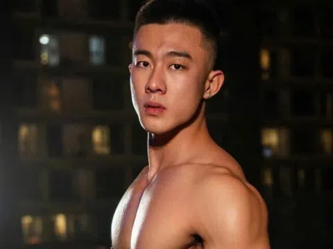 Đoàn Công Vinh bị nhận xét mặc phản cảm tại Mr International 2025