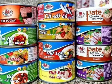 Siêu thị TP.HCM đồng loạt gỡ đồ hộp Hạ Long khỏi quầy kệ