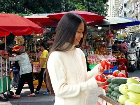 Choáng váng màn cầm 5 triệu đồng của bà nội trợ sắm Tết ê hề thịt cá lại còn dư sức lì xì cho 20 đứa cháu mỗi đứa 50k