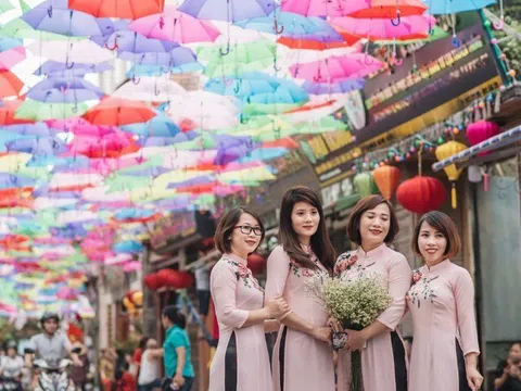 Ở Hà Nội có 7 chợ Tết ngập tràn sắc xuân nhất định phải ghé, thiên đường mua sắm, nơi check-in lý tưởng 