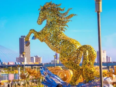 Bình chọn linh vật ngựa Tết Bính Ngọ: Lộ diện "Ngũ mã" dẫn đầu cuộc đua