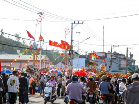 “Độc lạ” chợ Gò - mỗi năm chỉ họp lần duy nhất vào mùng 1 Tết