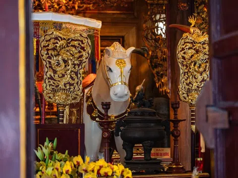 Ngôi đền nghìn năm tuổi thờ "ngựa thần", nổi tiếng linh thiêng ở Hà Nội