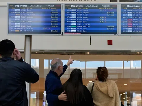 Tour Trung Đông bị hủy, nhiều khách mắc kẹt vì gián đoạn bay