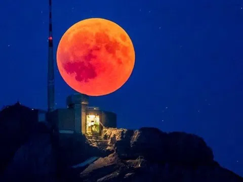 Chiêm ngưỡng Mặt Trăng chuyển màu đỏ thẫm chiều tối nay