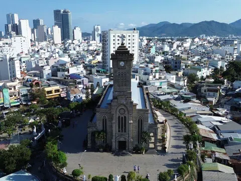 Vẻ đẹp cổ kính của Nhà thờ Núi gần 100 năm tuổi ở Nha Trang