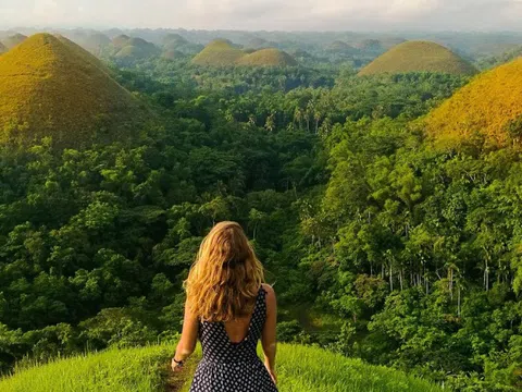 “Maybe you missed it”: Chạm vào một Philippines nguyên bản, nồng hậu và đầy chất thơ