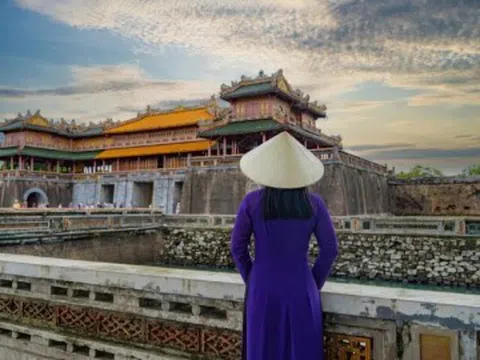 Việt Nam có thành phố lọt top điểm đến trăng mật lãng mạn nhất thế giới, ẩm thực đặc sắc ai cũng mê