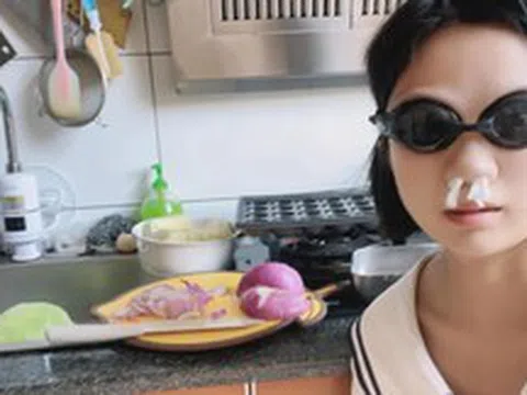 Tôi học được 8 mẹo bếp “không tốn 1 đồng” từ mẹ và nhận ra tiết kiệm đôi khi bắt đầu từ những điều rất nhỏ