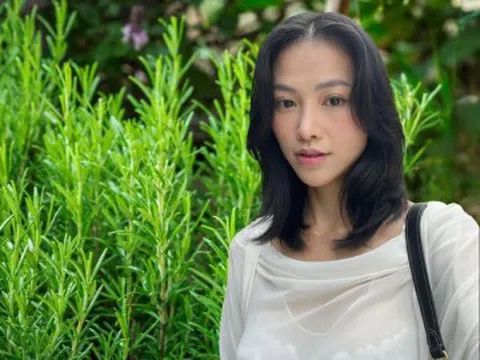 Từng khổ sở vì tóc rụng, Hoa hậu Việt nay "thoát kiếp": Tóc dày bóng mượt nhờ "nước thần" tự làm