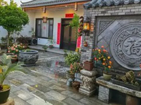 Bỏ phố về quê, người đàn ông cải tạo sân 100m² đẹp suốt 4 mùa: Không cần giàu vẫn sống an yên