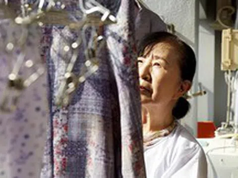 Sáu tháng sống chung, tôi bật khóc: “Ông ấy đòi hỏi quá nhiều!” - Góc khuất tài chính khi tái hôn tuổi trung niên