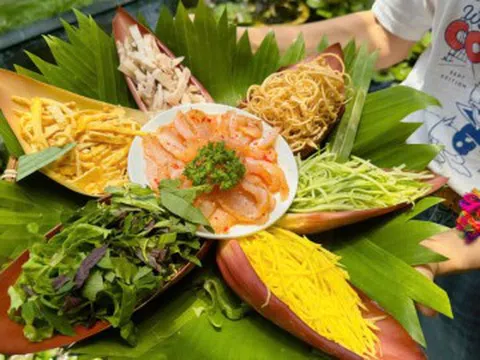 Đặc sản nức tiếng Lâm Đồng có tên gọi lạ, khách khen "đẹp không nỡ ăn"