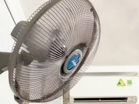 Bật điều hòa + quạt có tốn điện hơn không? EVN đưa ra đáp án