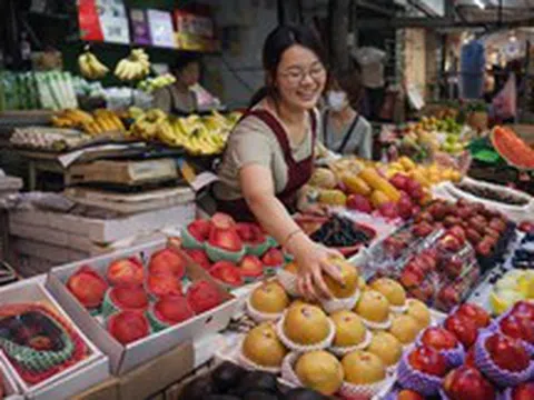 Chủ tiệm trái cây kiếm hơn 200 triệu/tháng nhờ 3 bước đơn giản: Cửa hàng nhỏ vẫn có thể hút khách đều