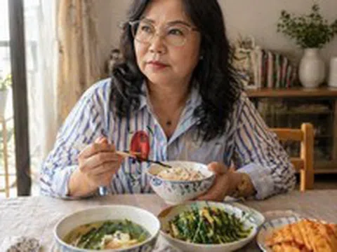 Ông ấy đưa tôi toàn bộ lương hưu 50 triệu mỗi tháng - nhưng chỉ sau 7 ngày sống chung, tôi quyết định rời đi