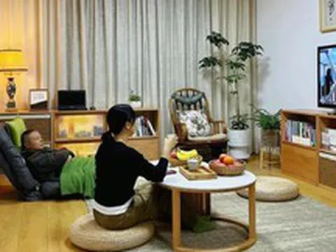 Sau khi bỏ đi chiếc ghế sofa, tôi phát hiện ra phòng khách là một "kho báu" về không gian, tôi thực sự hối tiếc vì đã không vứt bỏ nó sớm hơn