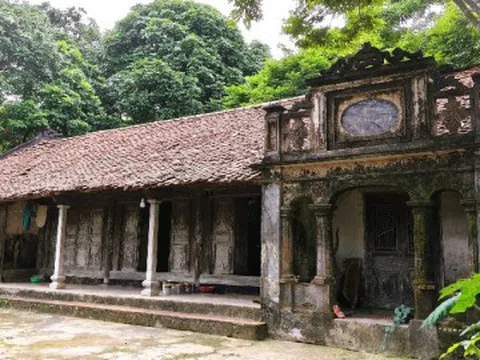 VIDEO: Ngôi nhà cổ bằng gỗ lim độc đáo ở xứ Thanh