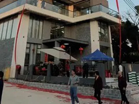 Đừng biến căn nhà ở quê thành “cuộc đua sĩ diện”: Có người bỏ cả tỷ đồng xây biệt thự rồi sống cô quạnh trong chính ngôi nhà của mình