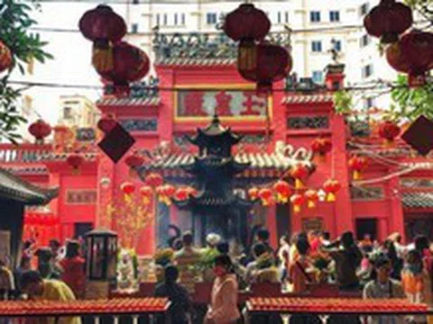 Ngôi chùa cổ duy nhất ở Việt Nam lưu giữ dàn tượng giấy bồi trăm tuổi, là di sản kiến trúc nghệ thuật quốc gia