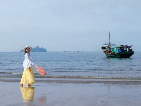Tới hòn đảo "bí ẩn" tại Quảng Ninh, khách Hà Nội muốn đưa con ra nghỉ hè 1 tuần