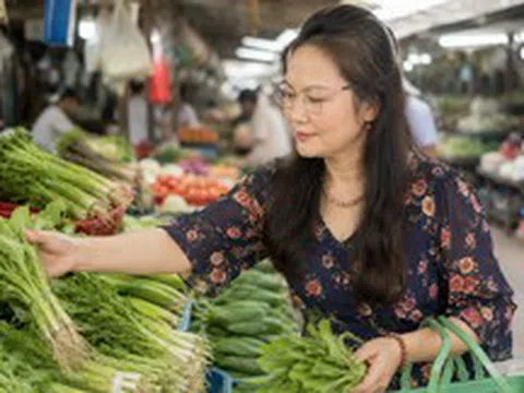 Ở tuổi 56, người phụ nữ này nghỉ việc với lương hưu hơn 5 triệu/tháng: “Tôi không giàu, nhưng lần đầu thấy đời mình nhẹ đi”