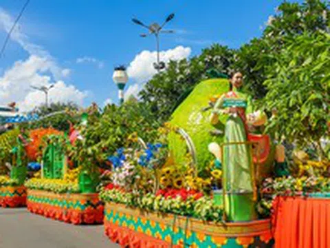 Đông đảo du khách đến tham dự Lễ hội Trái cây Nam Bộ 2026