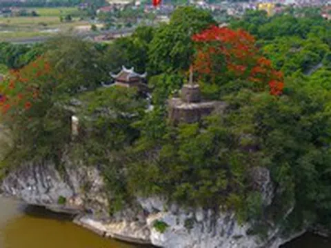 Ngọn núi cao chỉ hơn 20m ai cũng biết tên: Có hàng chục bài thơ, văn khắc trên đá đang trình lên UNESCO