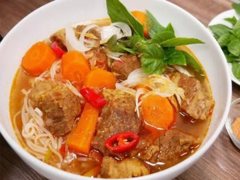 8 loại hủ tiếu nhất định phải thưởng thức khi du lịch TP.HCM, toàn đặc sản biến tấu độc lạ, giá cả bình dân