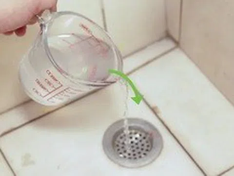 Tôi đã xịt khử mùi phòng tắm suốt nhiều năm mới nhận ra: Thứ bốc mùi nhất lại không phải bồn cầu