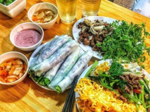 Ở Hà Nội có một món ăn "lên ngôi" vào mùa hè nắng nóng, mách bạn 6 địa chỉ nhất định phải thưởng thức