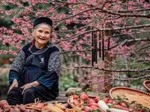 Ngôi làng hơn 150 năm tuổi cách Hà Nội 320 km: Đẹp như tranh 4 mùa, được đề cử danh hiệu tốt nhất thế giới
