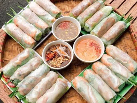 Đặc sản bán đầy trên phố ở TP.HCM lọt top 30 món ăn ngon trên thế giới, vừa đẹp vừa thơm, 8.000 đồng có thể mua