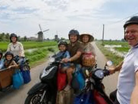 Người Hà Lan sống ở miền Tây mất một thời gian mới hiểu vì sao người Việt cứ gặp là hỏi “Ăn cơm chưa?”