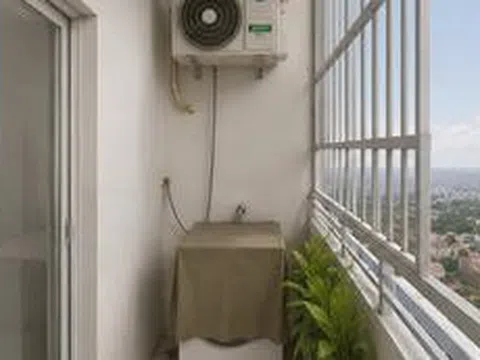 Lời khuyên cho những gia đình đang để cục nóng điều hòa ngoài ban công, lô gia
