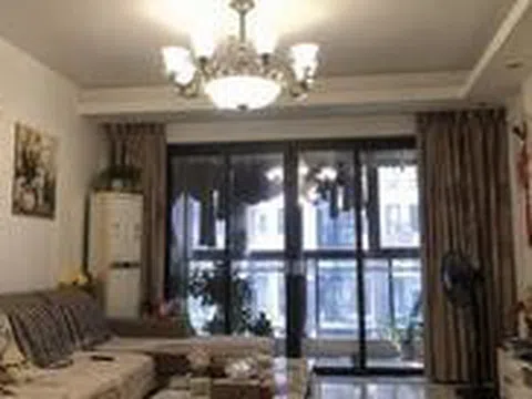 Tại sao ngày càng nhiều gia đình không còn lắp đèn trần giữa phòng khách? 2 cách chiếu sáng mới dễ chịu, linh hoạt hơn
